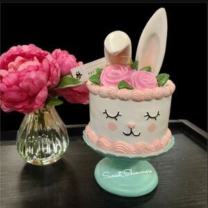 Bella Lux Easter Bunny Pedestal Cake with Roses Figure Decor New